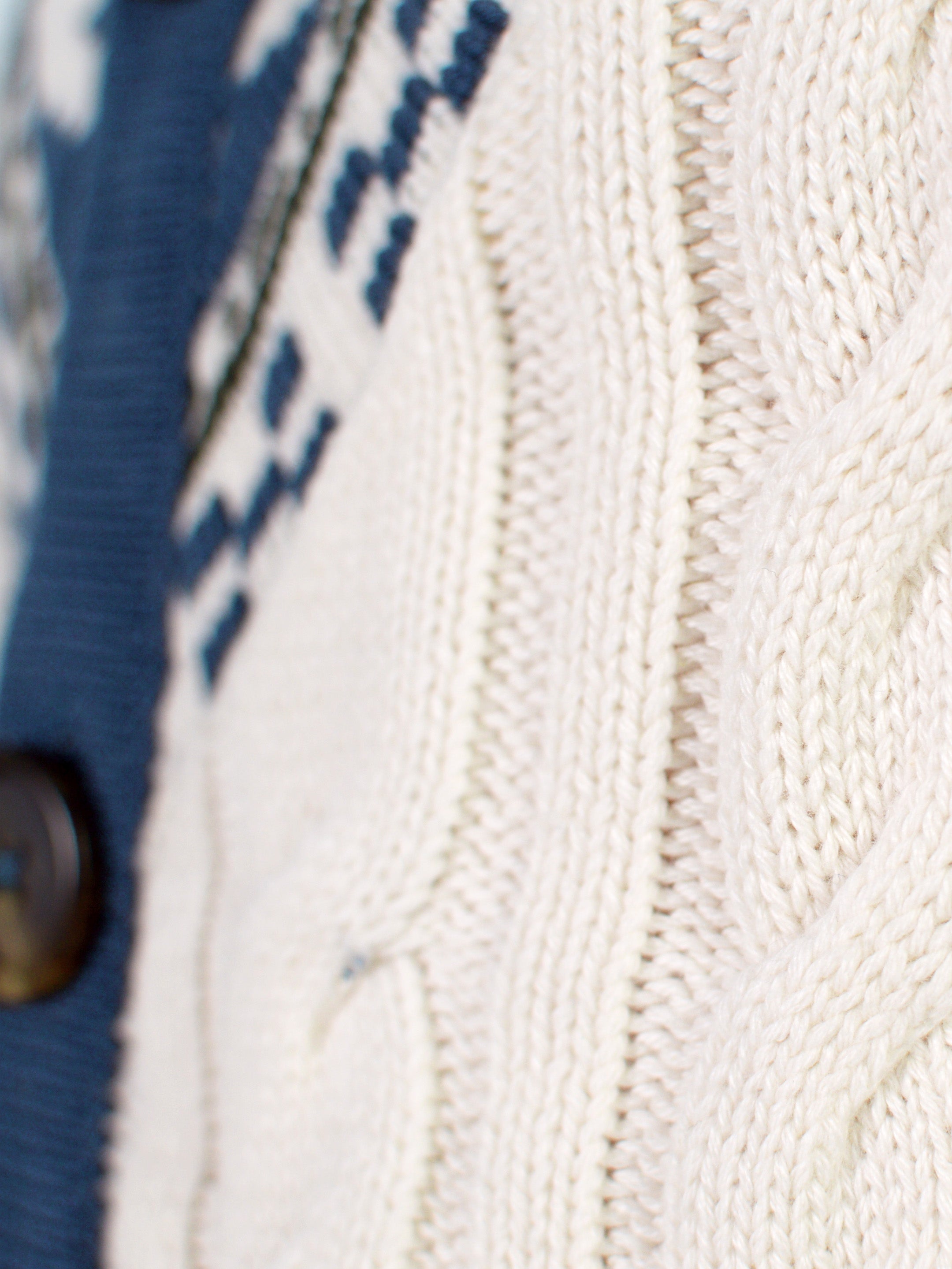 Cardigan Hombre Cottage de Algodón Orgánico 100% Detalle